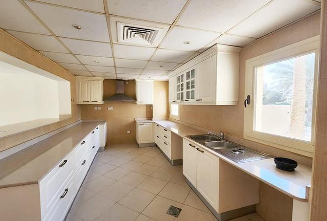 136572169 - Property Image 3