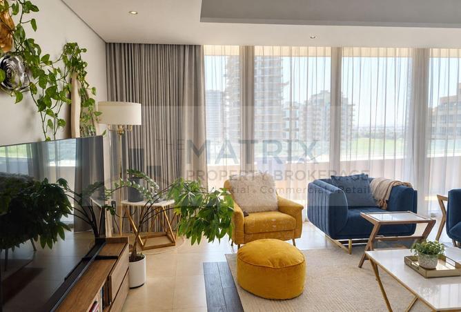 Modern and Elegant Unit  I Luxurious I Golf View