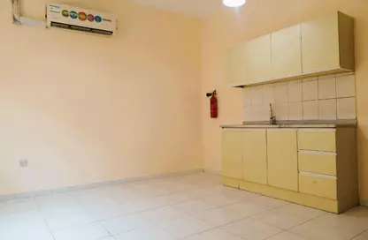 شقة - 1 حمام للايجار في السوق الكبير - بر دبي - دبي