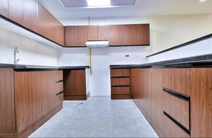 Apartment - 1 - 2 for rent in Al Habtoor Buidling Block A and B - Al Mankhool - Bur Dubai - Dubai Apartment - 1 - 2 for rent in Al Habtoor Buidling Block A and B - Al Mankhool - Bur Dubai - Dubai