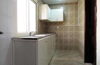 Apartment - Studio - 1 Bathroom for rent in Al Raffa - Bur Dubai - Dubai