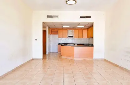 شقة - 2 غرف نوم - 2 حمامات للايجار في 1 الورسان - الورسان - دبي