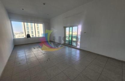 Apartment - 4 Bedrooms - 5 Bathrooms for rent in Oud Metha - Bur Dubai - Dubai