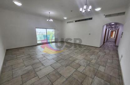 Apartment - 4 Bedrooms - 5 Bathrooms for rent in Oud Metha - Bur Dubai - Dubai