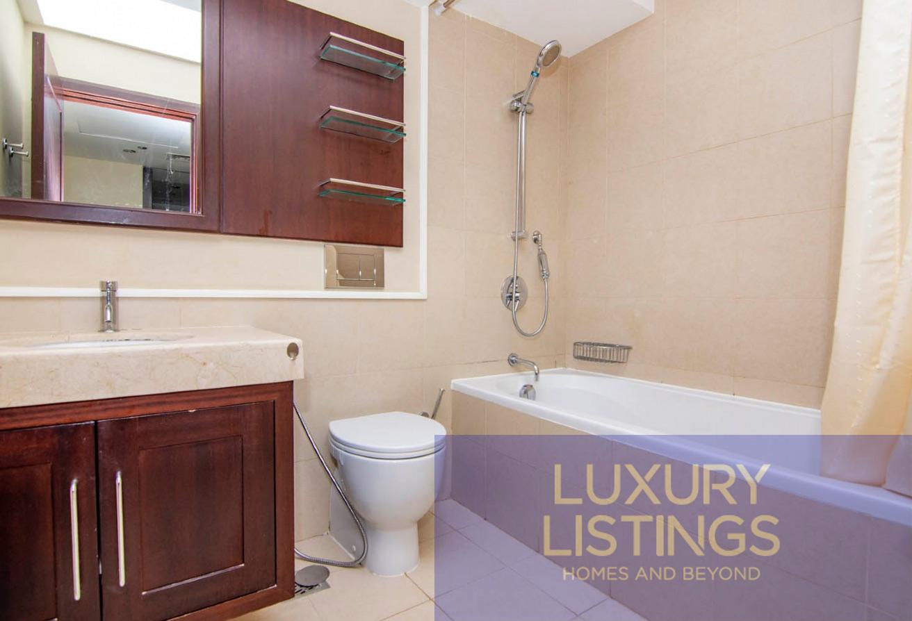 Tanaro 1Bed Golf and Lake View Mid September photo 16