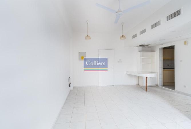 Book Now | Elegant 1BR Home | Residential Area photo 2