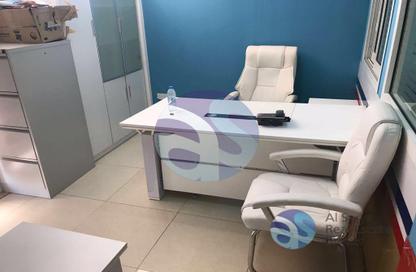 متجر - استوديو - 1 حمام للايجار في Y23 - طراز إنجليزي - المدينة العالمية - دبي متجر - استوديو - 1 حمام للايجار في Y23 - طراز إنجليزي - المدينة العالمية - دبي