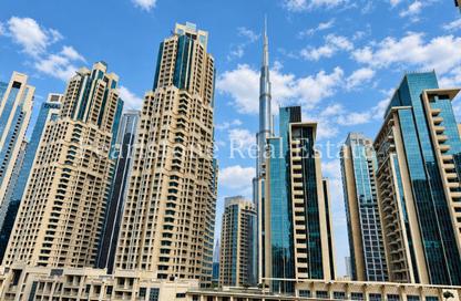 Apartment - 2 - 3 for rent in Vida Residence Downtown - Downtown Dubai - Dubai