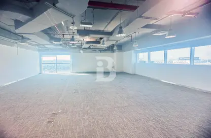 Office Space - Studio for rent in Single Business Tower - Sheikh Zayed Road - Dubai