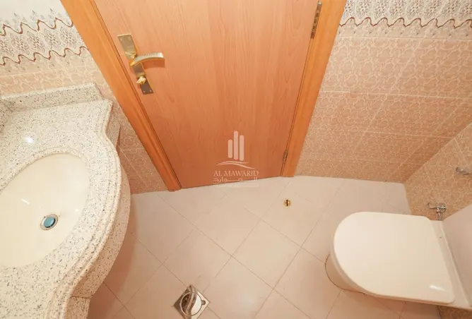 102411535 - Property Image 2