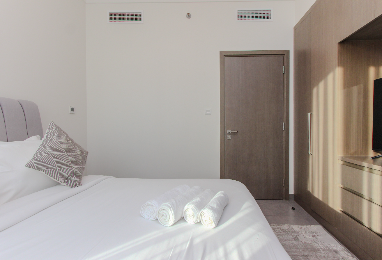 Fully Furnished | High Floor | Chiller Free