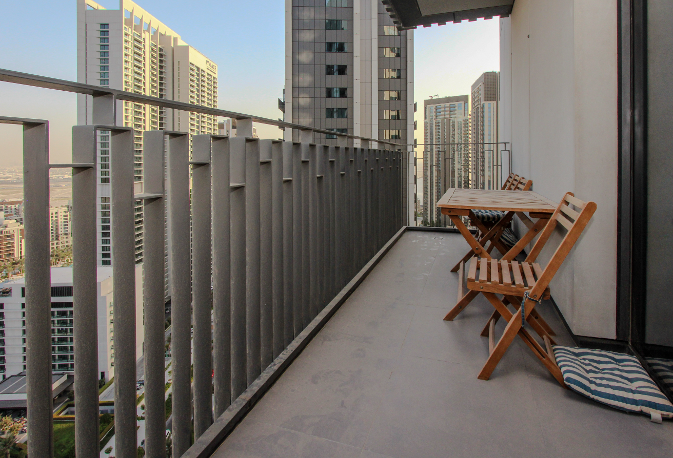 Fully Furnished | High Floor | Chiller Free