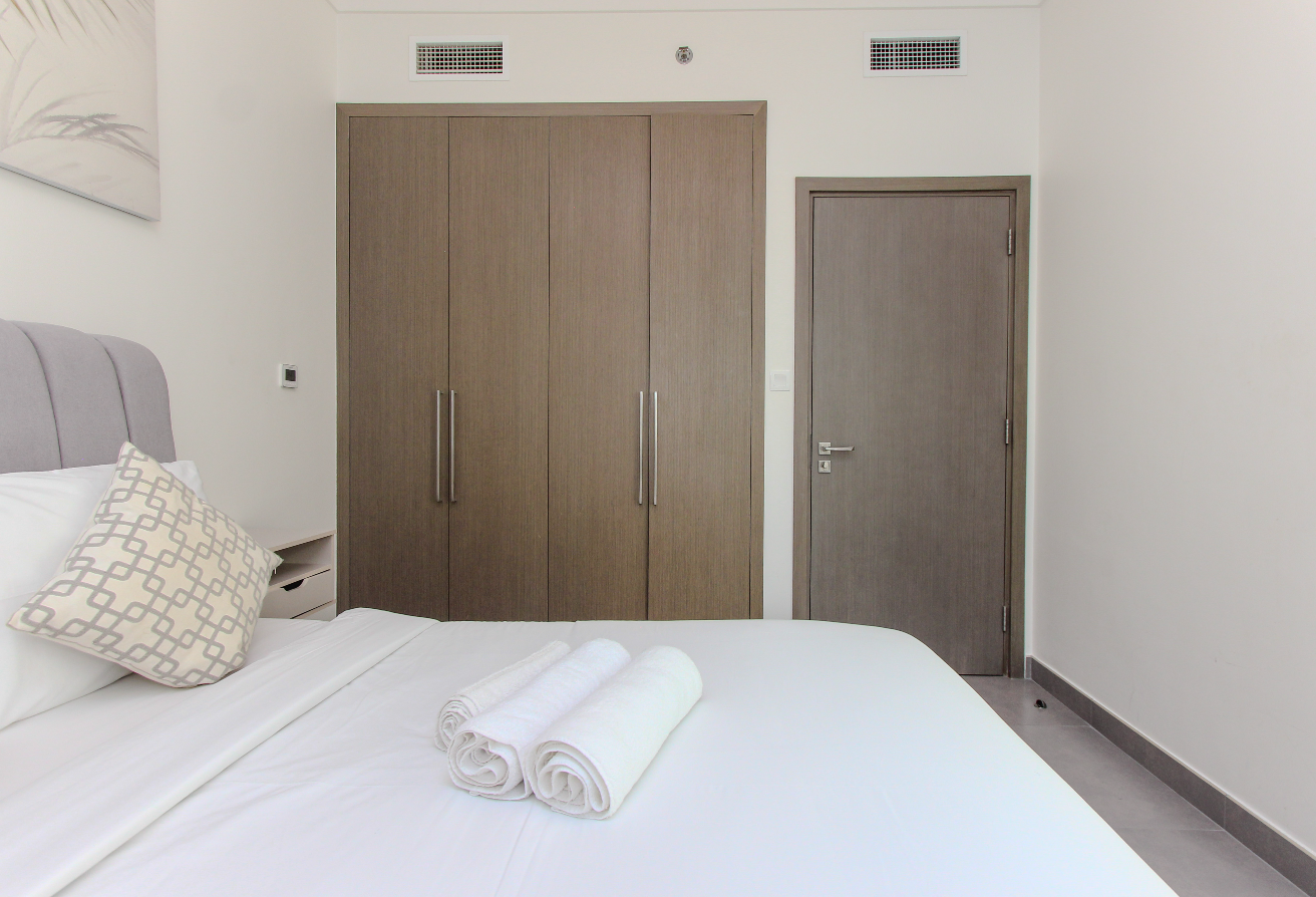 Fully Furnished | High Floor | Chiller Free