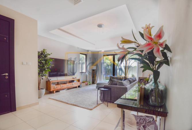 2OxPtICawEK - Property Main Image