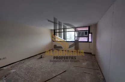 Office Space - Studio - 2 Bathrooms for rent in Falcon Tower 1 - Falcon Towers - Ajman Downtown - Ajman