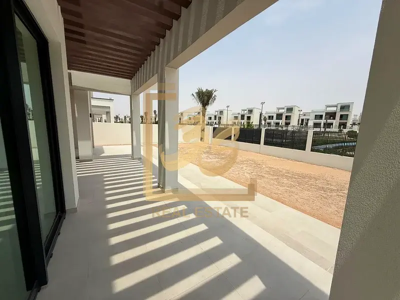 Backing central park | Opposite to Pool | Premium unit by 303308 