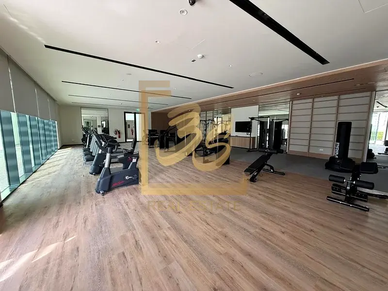 Backing central park | Opposite to Pool | Premium unit by 303308 