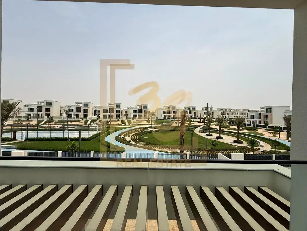 Backing central park | Opposite to Pool | Premium unit by 303308 