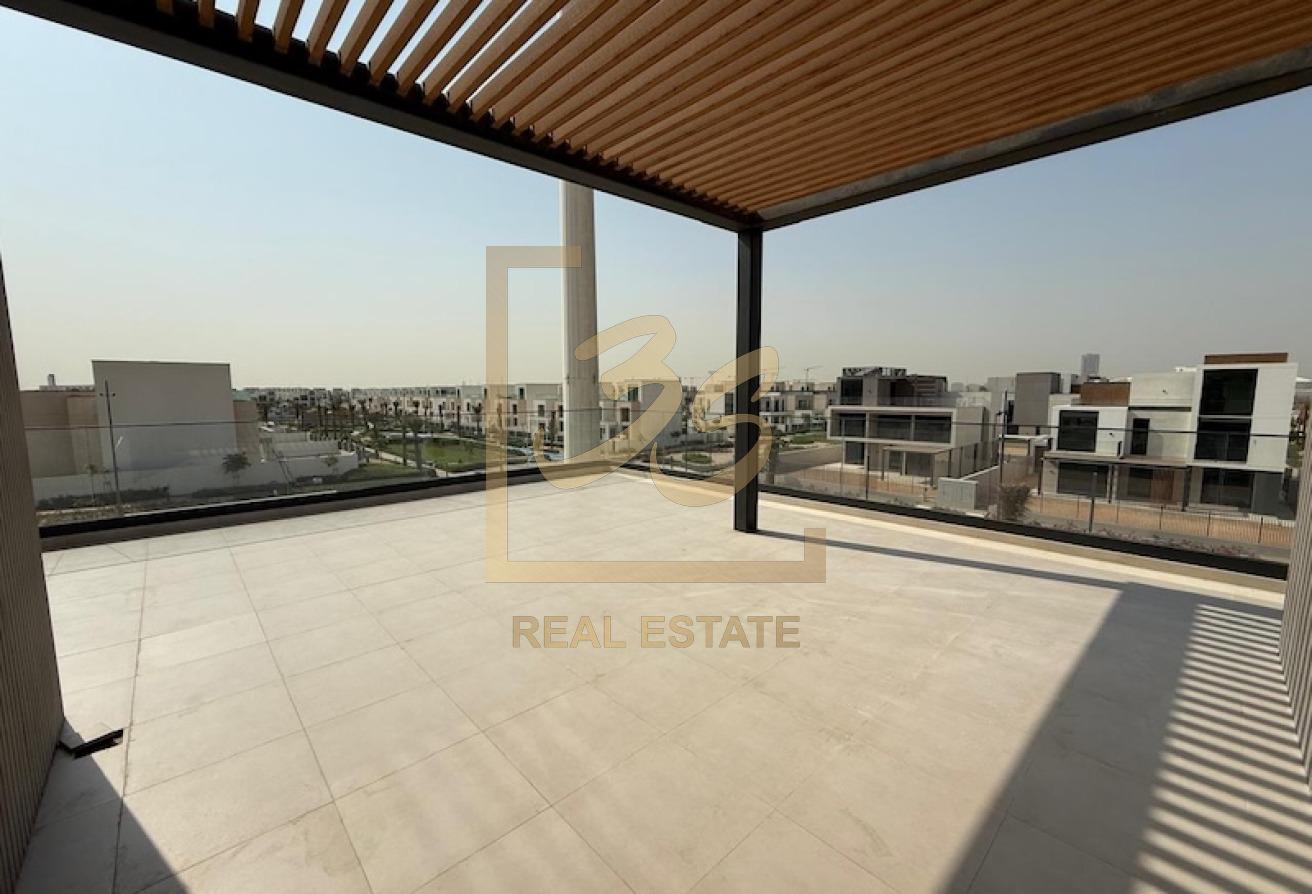 Backing Central Park | Type B | Negotiable by 303308 