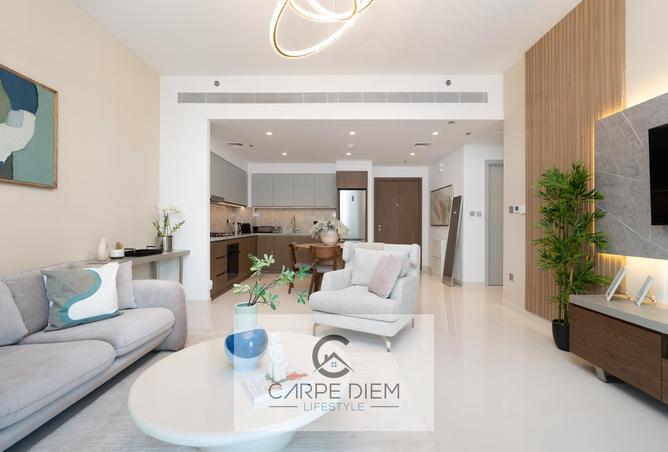 Premium Apartment with Private Beach Access