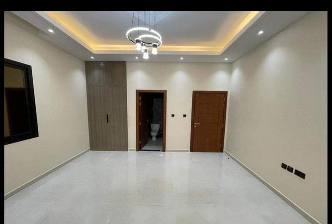 12096052 - صورة العقار 3