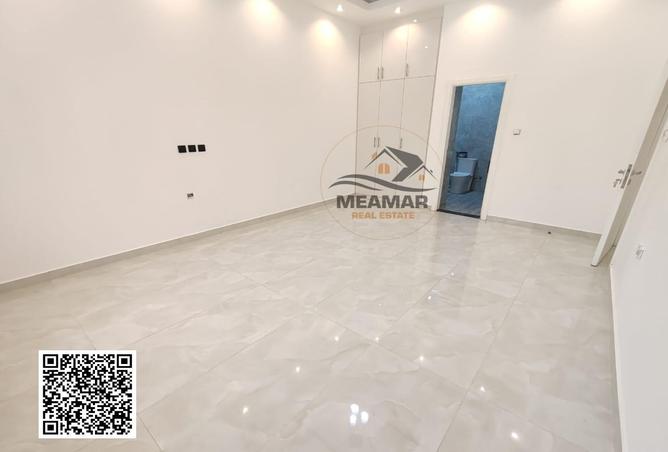 14012252 - Property Image 2