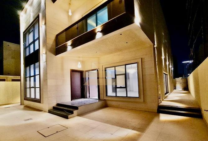 13370603 - Property Image 2