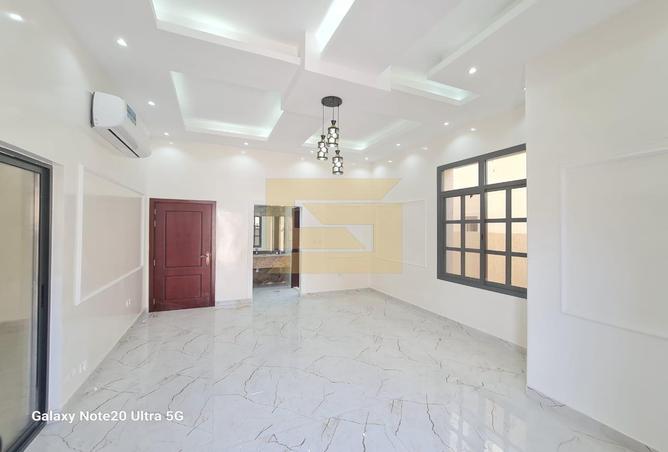 13371570 - Property Image 2