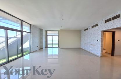 Apartment - 3 - 4 for rent in Al Reem Bay Towers 1 - Najmat Abu Dhabi - Al Reem Island - Abu Dhabi