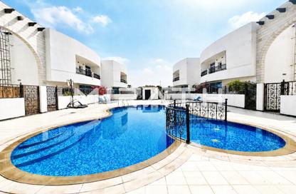 Villa - 4 - 3 for rent in Jumeirah 3 - Jumeirah - Dubai Villa - 4 - 3 for rent in Jumeirah 3 - Jumeirah - Dubai