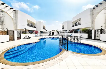 Villa - 4 Bedrooms - 3 Bathrooms for rent in Jumeirah 3 Villas - Jumeirah 3 - Jumeirah - Dubai