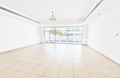 Villa - 4 - 3 for rent in Jumeirah 3 - Jumeirah - Dubai Villa - 4 - 3 for rent in Jumeirah 3 - Jumeirah - Dubai