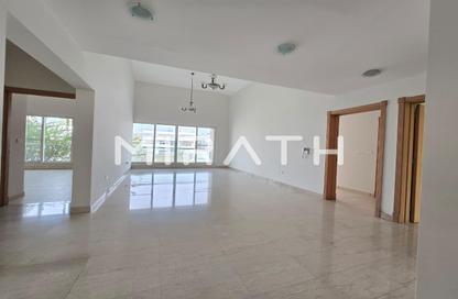 Villa - 5 Bedrooms - 6 Bathrooms for rent in Jumeirah 2 Villas - Jumeirah 2 - Jumeirah - Dubai