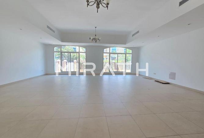 85762939 - Property Main Image