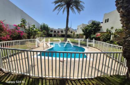 Villa - 3 Bedrooms - 3 Bathrooms for rent in Jumeirah 1 Villas - Jumeirah 1 - Jumeirah - Dubai