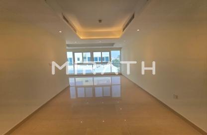 Villa - 5 - 5 for rent in Umm Suqeim 1 Villas - Umm Suqeim 1 - Umm Suqeim - Dubai