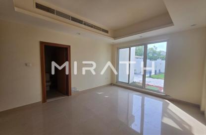 Villa - 5 - 5 for rent in Umm Suqeim 1 Villas - Umm Suqeim 1 - Umm Suqeim - Dubai