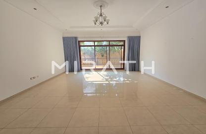 Villa - 4 - 5 for rent in Jumeirah 2 - Jumeirah - Dubai Villa - 4 - 5 for rent in Jumeirah 2 - Jumeirah - Dubai
