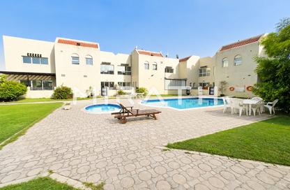 Villa - 5 Bedrooms - 5 Bathrooms for rent in Umm Suqeim 2 Villas - Umm Suqeim 2 - Umm Suqeim - Dubai