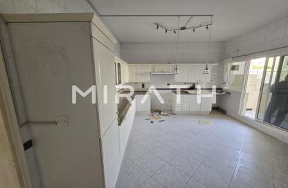 Villa - 5 Bedrooms - 5 Bathrooms for rent in Umm Suqeim 2 Villas - Umm Suqeim 2 - Umm Suqeim - Dubai