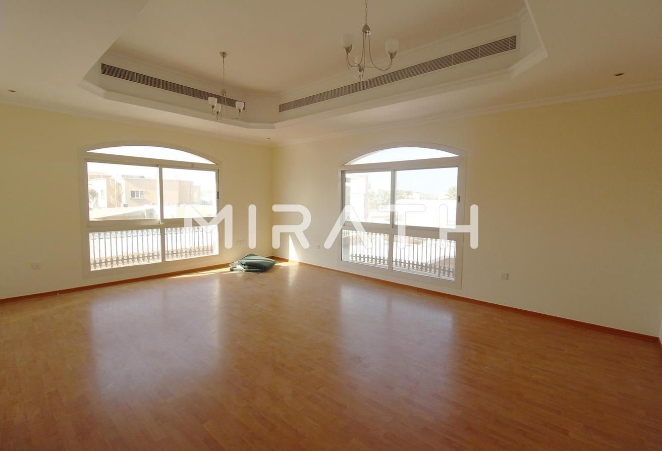 Well Built 4BR Villa with Private Garden | Pool photo 4