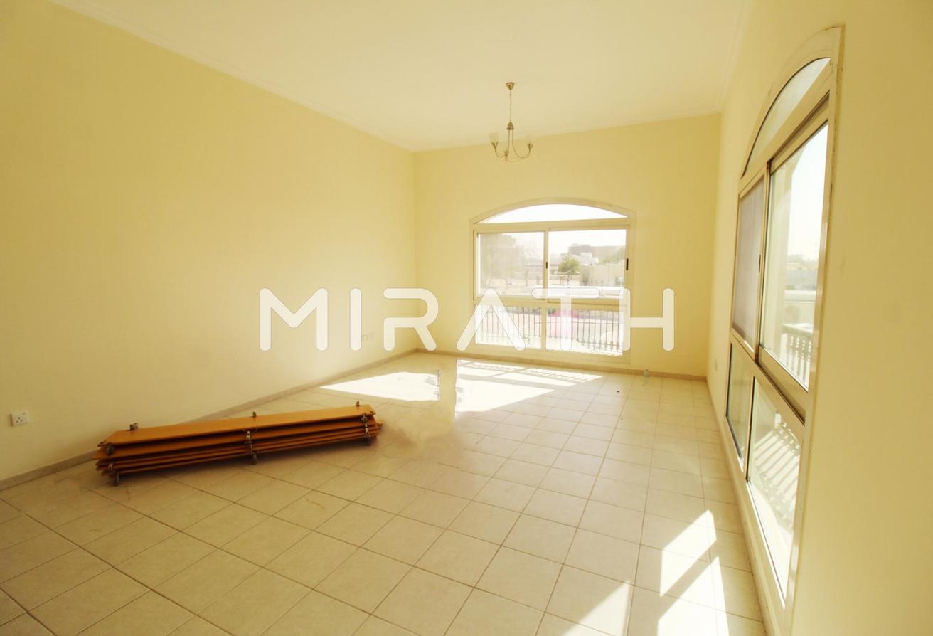Well Built 4BR Villa with Private Garden | Pool photo 9