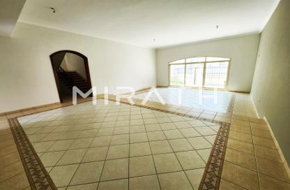 Villa - 4 - 4 for rent in Umm Suqeim 3 Villas - Umm Suqeim 3 - Umm Suqeim - Dubai