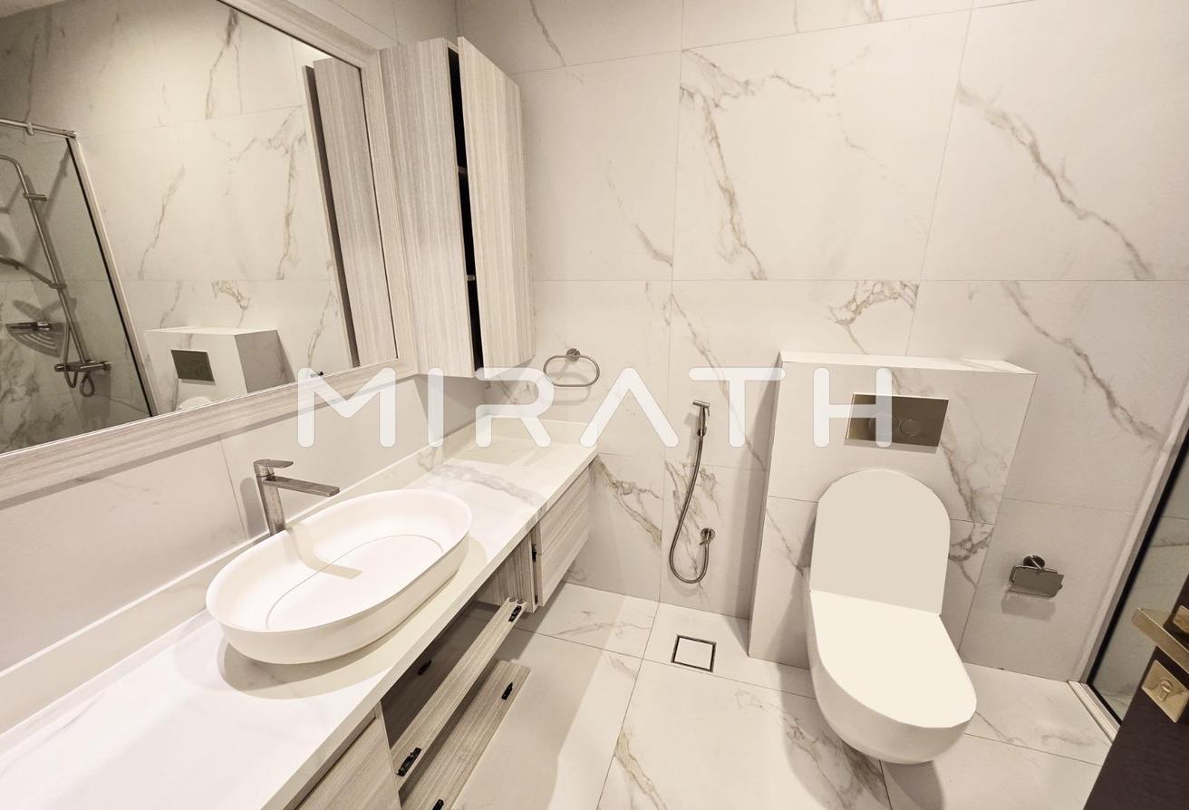 6BR+Maid Villa |Private Pool |Elevator photo 10