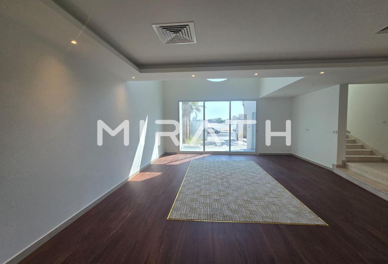Fully Renovated | Private Garden | Shared Pool photo 10