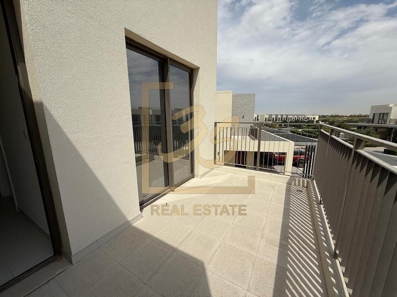 Single row | Backing pool and park | G+2 by 303308 