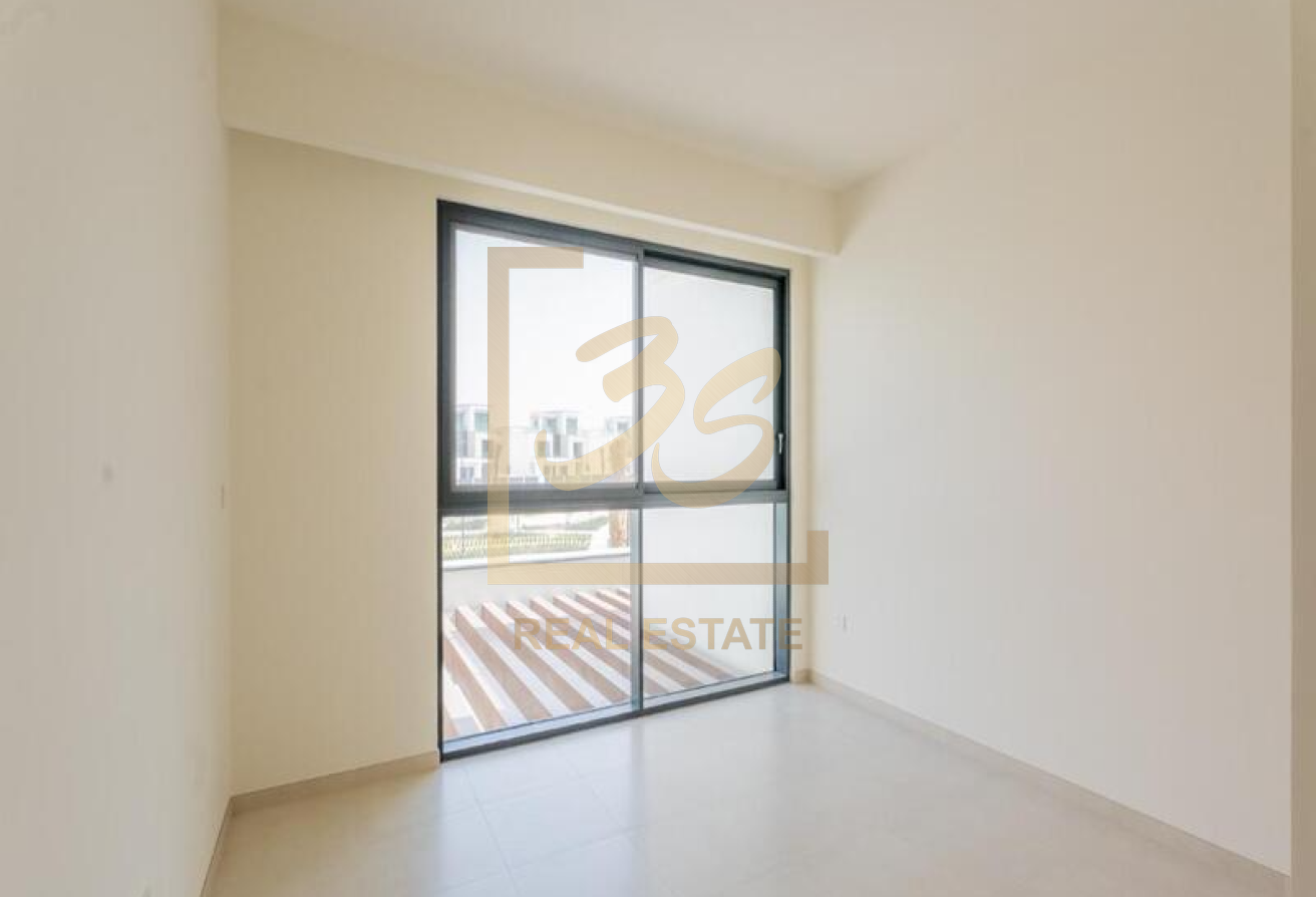 Modern Villa | Ready to Move In | Immense Plot by 266909 