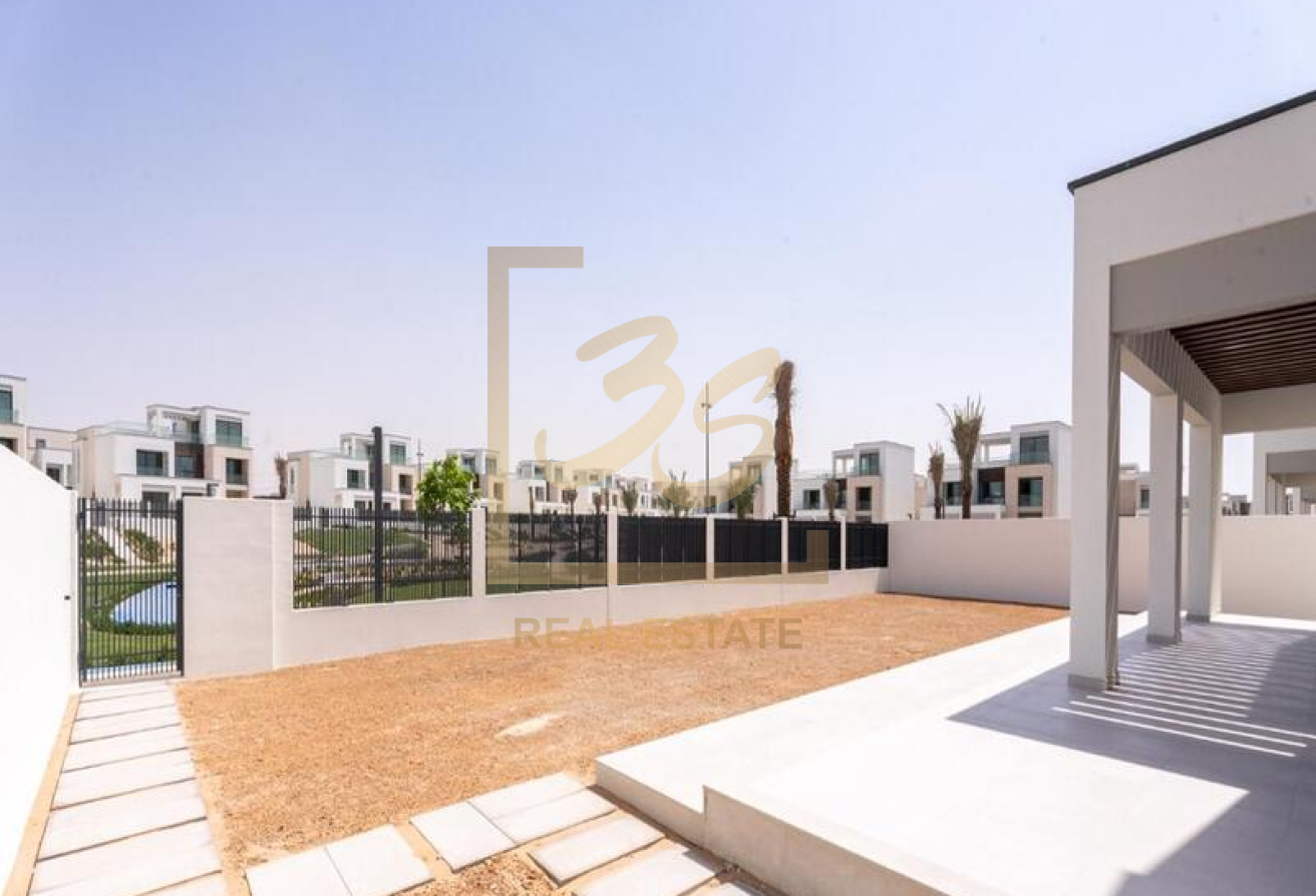 Modern Villa | Ready to Move In | Immense Plot by 266909 
