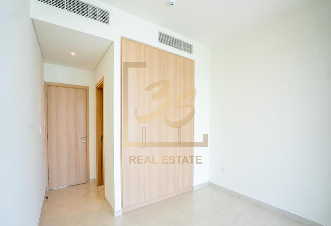 Modern Villa | Ready to Move In | Immense Plot by 266909 