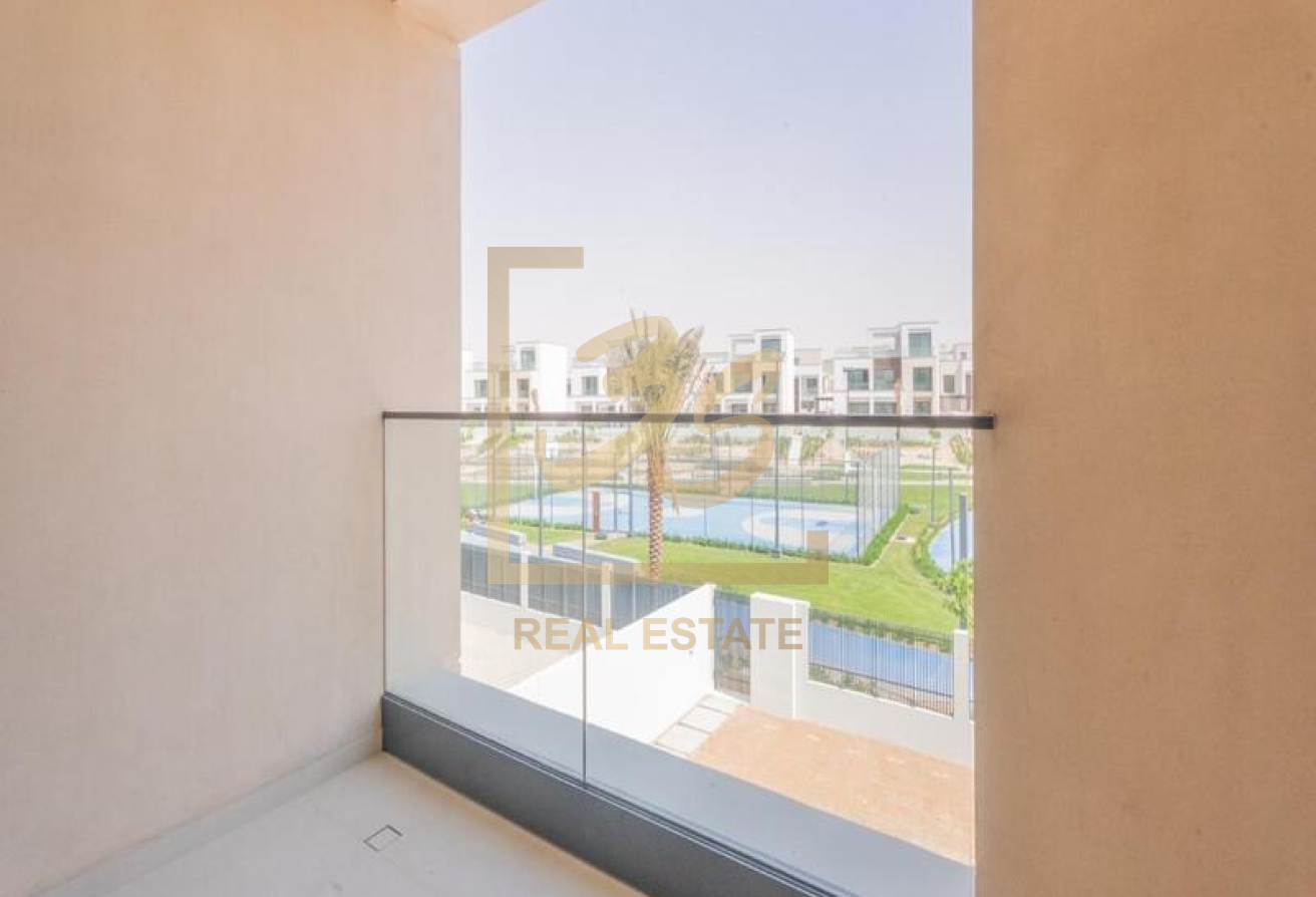 Modern Villa | Ready to Move In | Immense Plot by 266909 